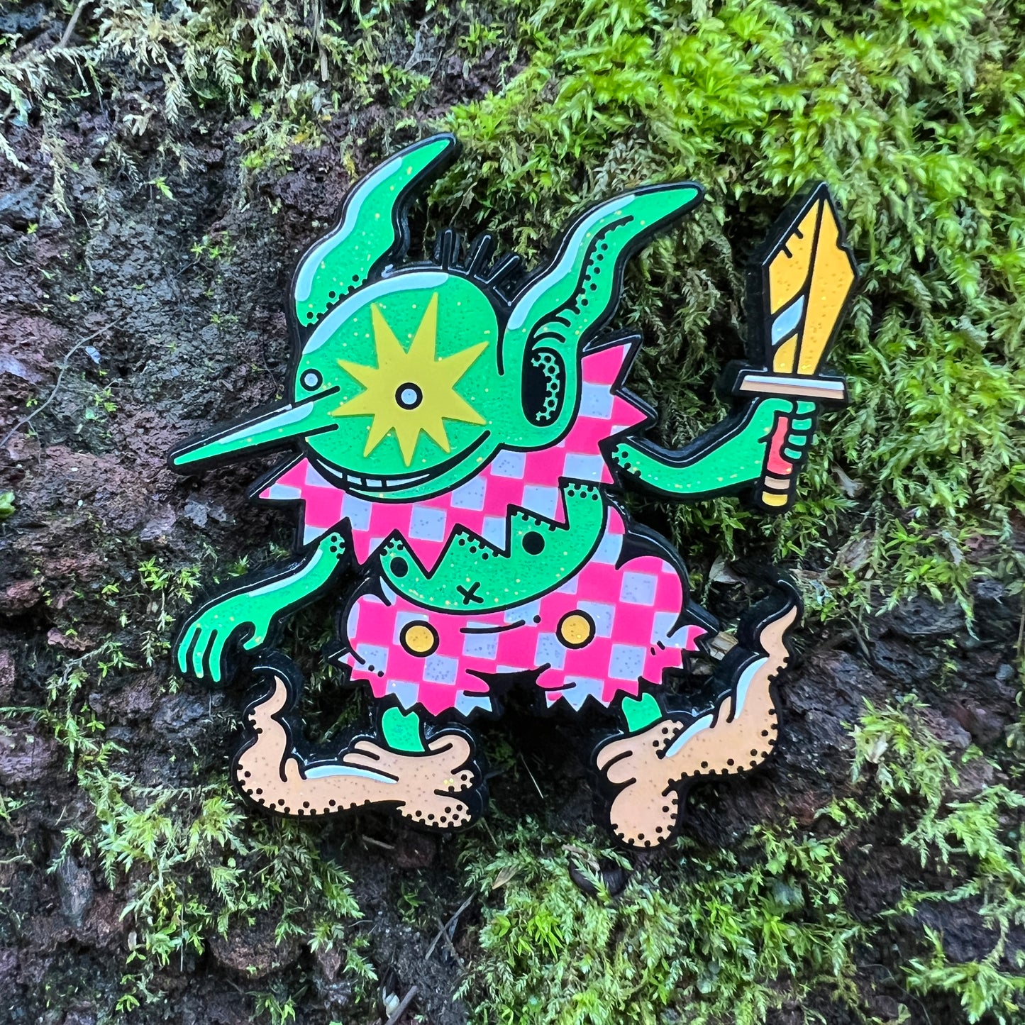 TROUBLEMAKER (blind bag pin)